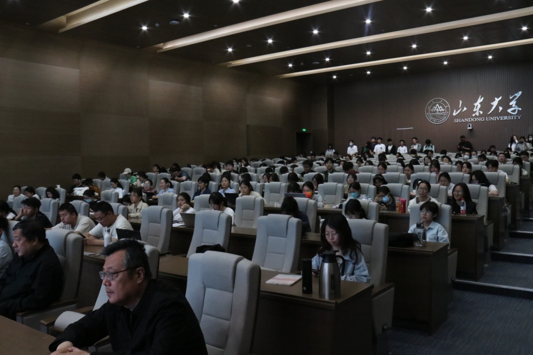 公共衛(wèi)生學(xué)院開(kāi)展“百年公衛(wèi)有我”學(xué)生志愿者培訓(xùn)